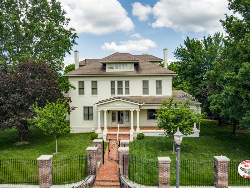 Luxury Home : Monterey : Putnam County : Tennessee