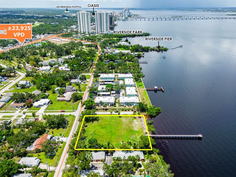 Waterfront Lot, 36 Unit Residential : Fort Myers : Lee County : Florida