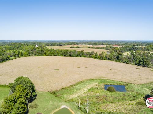 188+/- Acres, Brick Home & Barns : Monroe : Overton County : Tennessee