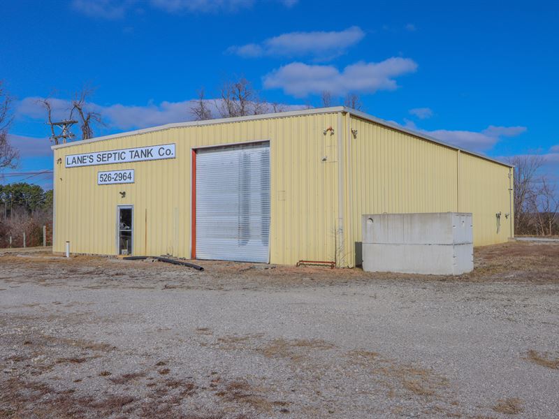 Home, Building & 11 Ac in 2 Tracts : Cookeville : Putnam County : Tennessee