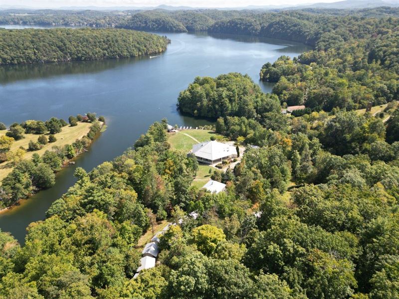 Versatile Event Center on The Lake : Radford : Pulaski County : Virginia