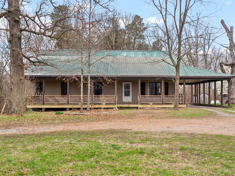 House & 30+/- Acres in Hardin, KY : Hardin : Marshall County : Kentucky