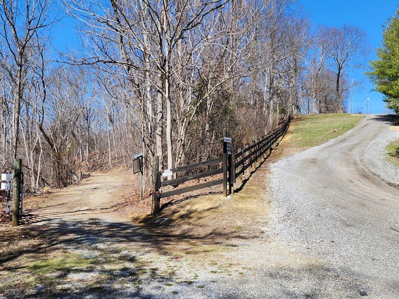285 Wooded Ac Near Christiansburg : Shawsville : Montgomery County : Virginia