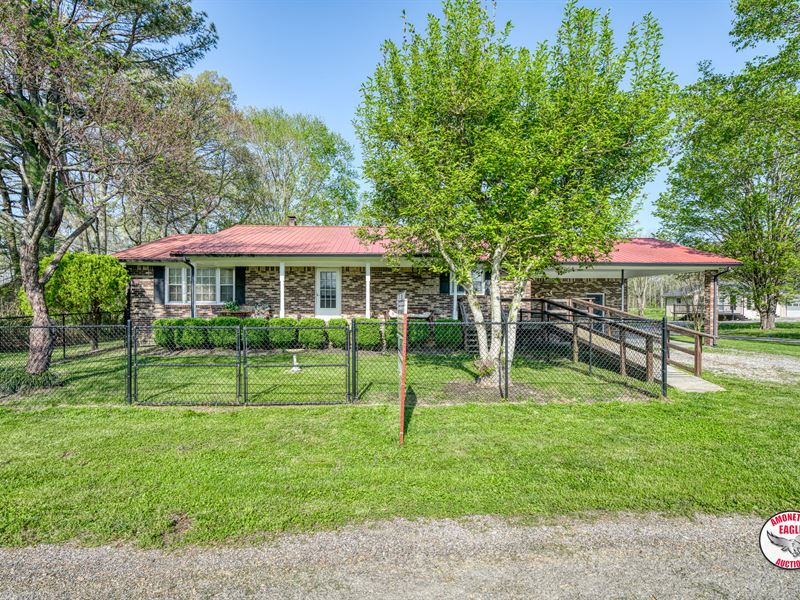 Home & Lot : Cookeville : Putnam County : Tennessee
