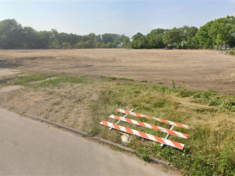 Self-Storage Development Site : Springfield : Sangamon County : Illinois