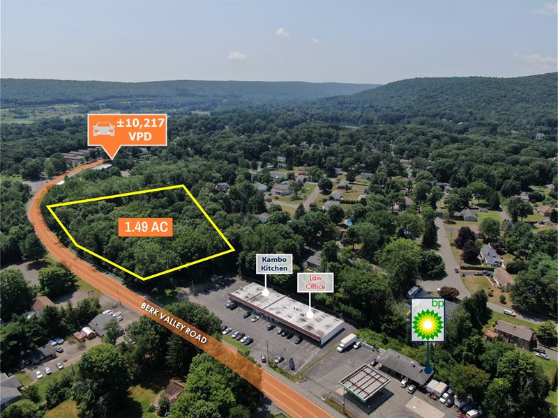 Multi-Tenant Retail Adjacent Land : Jefferson Township : Morris County : New Jersey