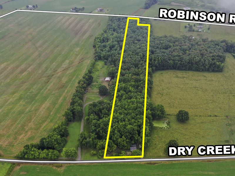 6 Room Home On A Wooded Tract : Smithville : DeKalb County : Tennessee