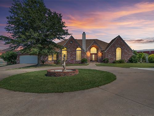 Exquisite Equestrian Ranch : Kellyville : Creek County : Oklahoma
