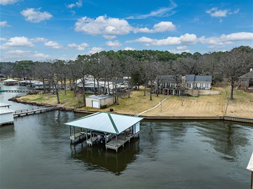 Lakefront Home Real Estate Auction : Flint : Smith County : Texas