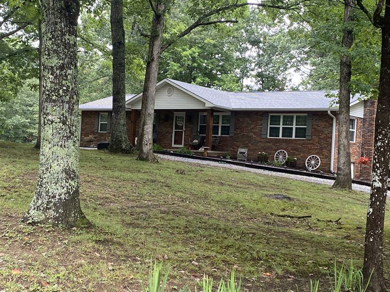 Home & Large Lot : Jamestown : Fentress County : Tennessee