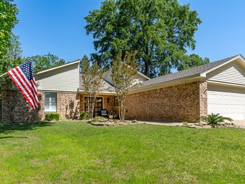 Charming Longview Home for Sale : Longview : Gregg County : Texas