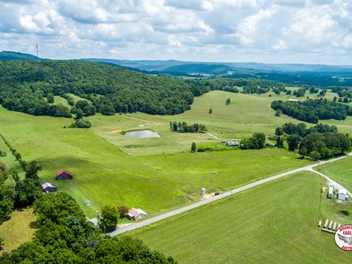 44.66 +/- Acres with Improvements : Pall Mall : Pickett County : Tennessee