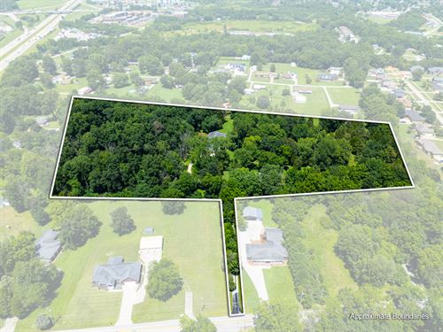 6,400 Sq. Ft. Ranch Home : Sheperdsville : Bullitt County : Kentucky