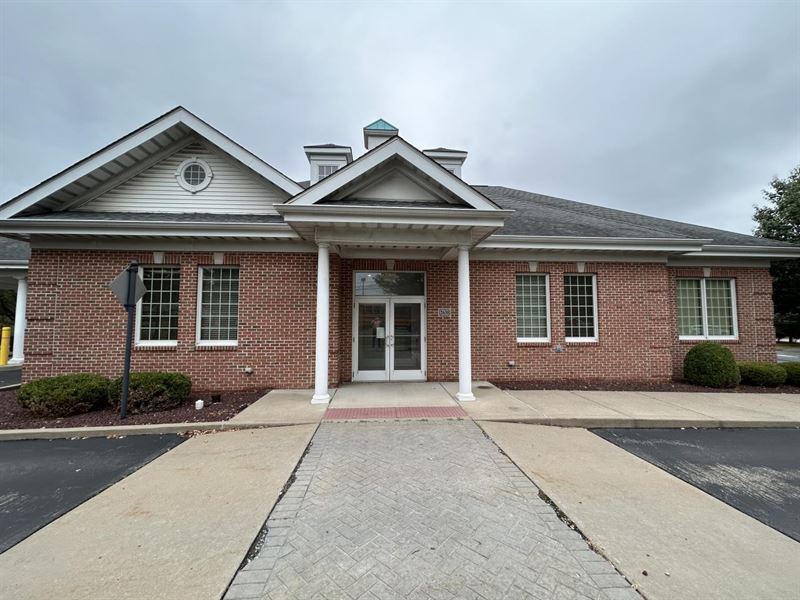 Bank Surplus-Former Branch : Cranberry Township : Butler County : Pennsylvania