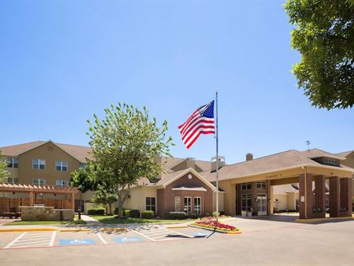 Operating Homewood Suites by Hilton : Dallas : Texas